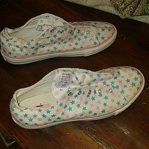 Converse size 6